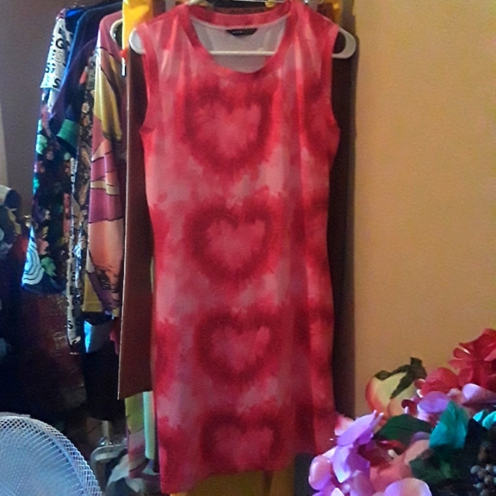 RED Heart Smoc with Pink